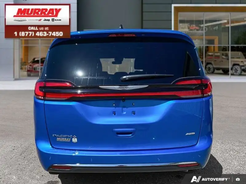 2026 Chrysler Pacifica Select, modrá, 10 km, dovoz Kanada — foto 5 z 12