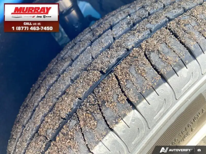 2026 Chrysler Pacifica Select, modrá, 10 km, dovoz Kanada — foto 7 z 12