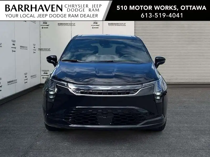 2027 Chrysler Pacifica Select, černá, 0 km, dovoz Kanada — foto 7 z 12