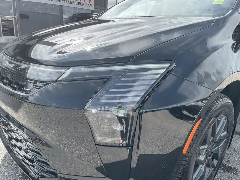 2027 Chrysler Pacifica Select, černá, 29 km, dovoz Kanada — foto 9 z 12