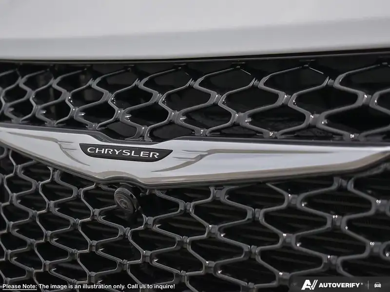 2026 Chrysler Pacifica Select AWD, bílá, 11 077 km, dovoz Kanada — foto 9 z 12