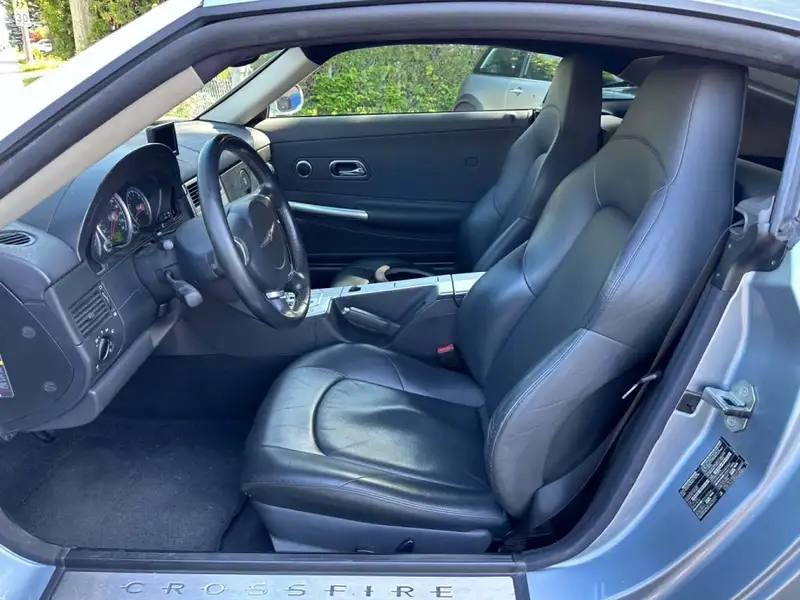 2004 Chrysler Crossfire, 87 200 km, dovoz Kanada — foto 8 z 10