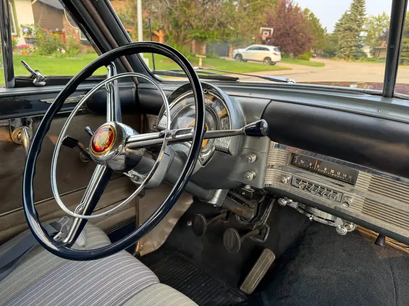 1949 Chrysler Unspecified, červená, 78 749 km, dovoz Kanada — foto 6 z 12