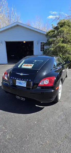 2004 Chrysler Crossfire, černá, 92 000 km, dovoz Kanada — foto 3 z 4