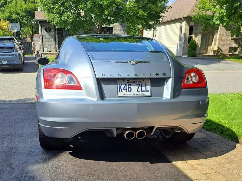 2004 Chrysler Crossfire, stříbrná, 162 000 km, dovoz Kanada — foto 9 z 11