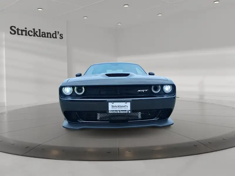 2016 Dodge Challenger SRT HELLCAT, černá, 19 829 km, dovoz Kanada — foto 2 z 12