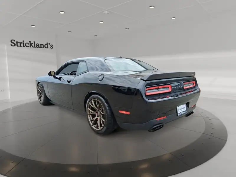 2016 Dodge Challenger SRT HELLCAT, černá, 19 829 km, dovoz Kanada — foto 4 z 12