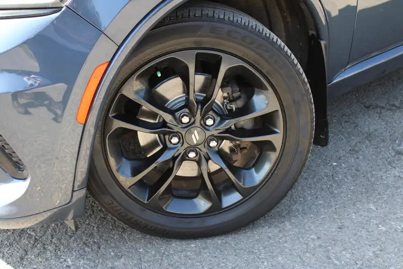 2021 Dodge Durango SXT, modrá, 138 937 km, dovoz Kanada — foto 2 z 12