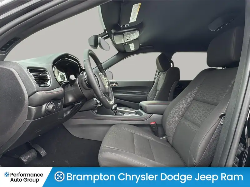 2026 Dodge Durango, černá, dovoz Kanada — foto 10 z 12