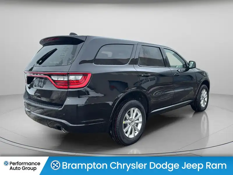 2026 Dodge Durango, černá, dovoz Kanada — foto 5 z 12