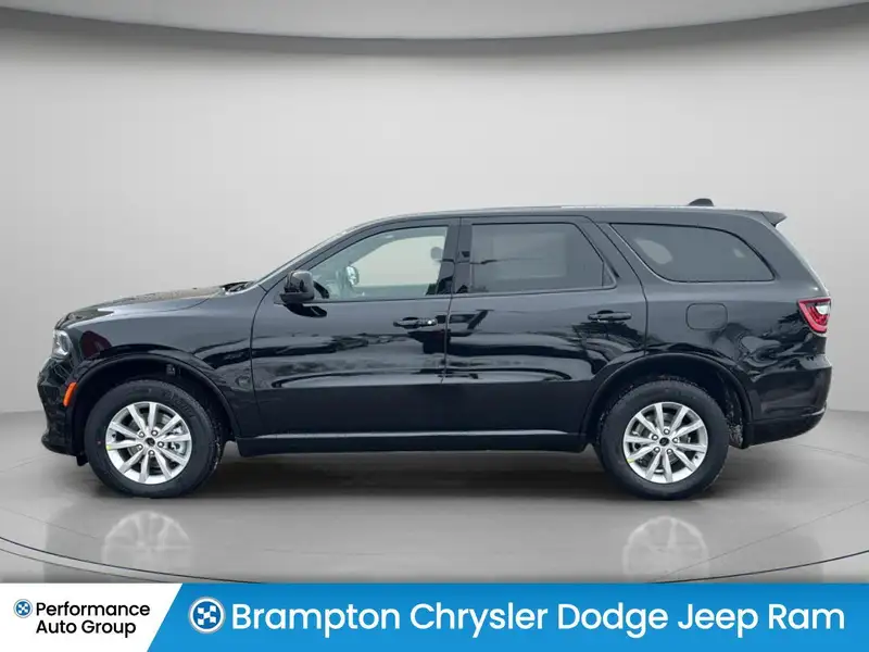 2026 Dodge Durango, černá, dovoz Kanada — foto 8 z 12