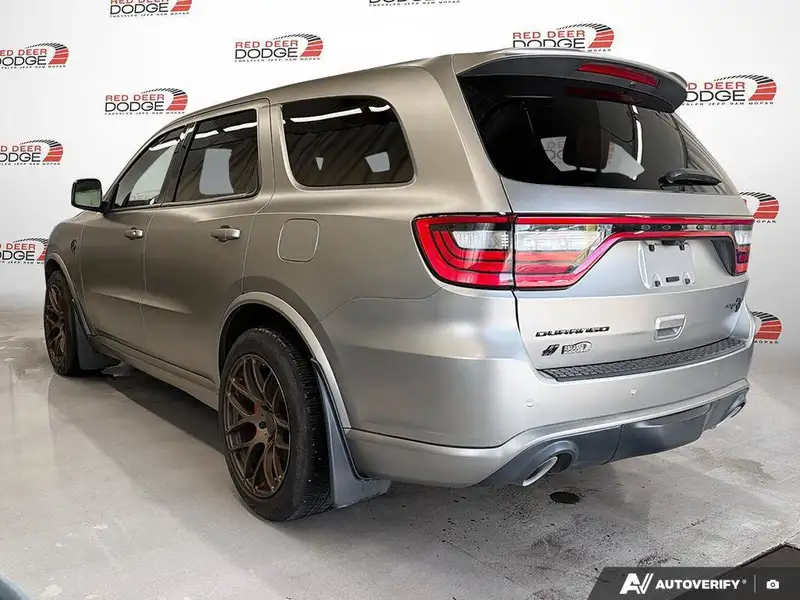 2023 Dodge Durango SRT Hellcat Premium, bílá, 28 000 km, dovoz Kanada — foto 3 z 12