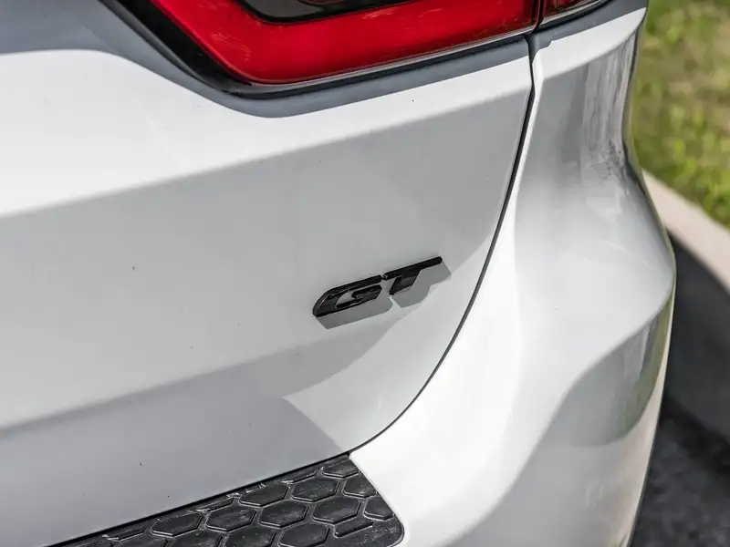 2022 Dodge Durango, bílá, 109 052 km, dovoz Kanada — foto 8 z 12