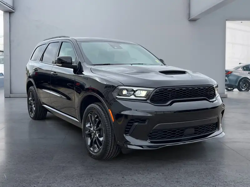 2027 Dodge Durango GT Plus, černá, 17 km, dovoz Kanada — foto 7 z 12