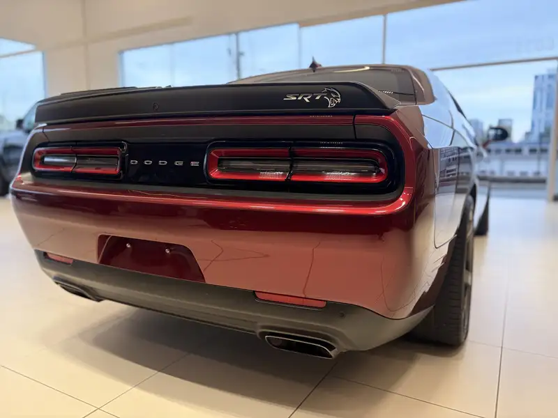 2018 Dodge Challenger SRT Hellcat, červená, 35 004 km, dovoz Kanada — foto 10 z 12