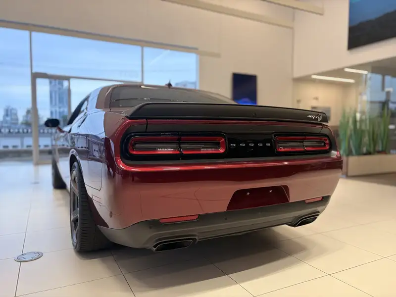 2018 Dodge Challenger SRT Hellcat, červená, 35 004 km, dovoz Kanada — foto 6 z 12