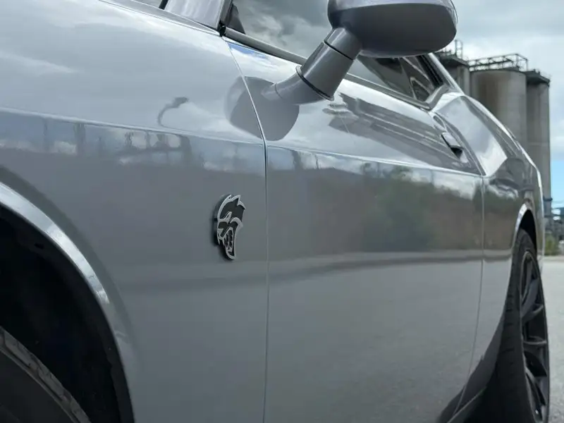 2016 Dodge Challenger Hellcat, stříbrná, 30 822 km, dovoz Kanada — foto 6 z 12