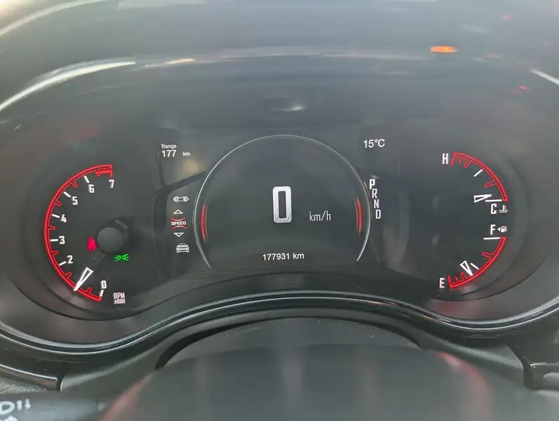 2022 Dodge Durango SXT | Heated steering | Command Start, šedá, 177 931 km, dovoz Kanada — foto 12 z 12