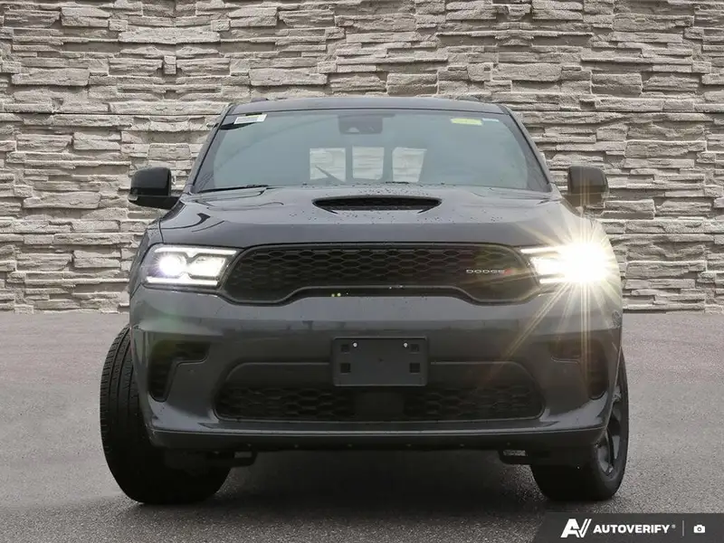 2026 Dodge Durango GT Plus, šedá, 10 km, dovoz Kanada — foto 2 z 12