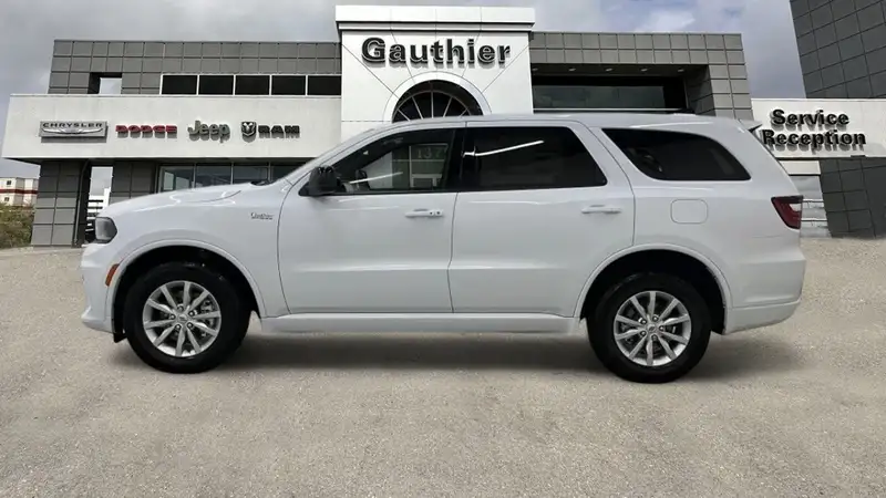 2026 Dodge Durango SXT, bílá, 15 km, dovoz Kanada — foto 3 z 12