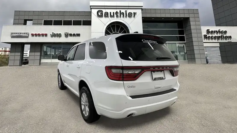 2026 Dodge Durango SXT, bílá, 15 km, dovoz Kanada — foto 4 z 12