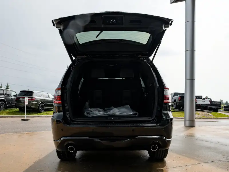 2026 Dodge Durango GT HEMI V8 Plus, černá, dovoz Kanada — foto 8 z 12