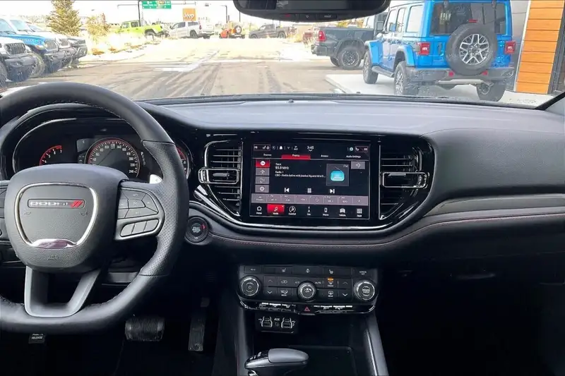 2026 Dodge Durango Sxt, 1 000 km, dovoz Kanada — foto 9 z 12