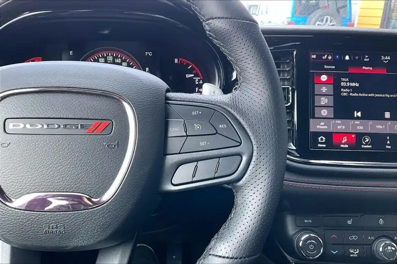 2026 Dodge Durango Sxt, bílá, 0 km, dovoz Kanada — foto 12 z 12