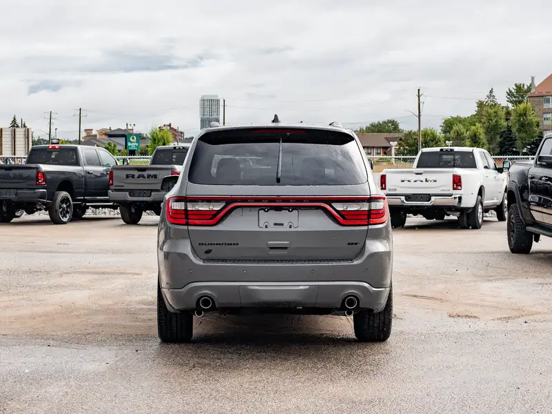 2026 Dodge Durango GT Plus, šedá, dovoz Kanada — foto 7 z 12