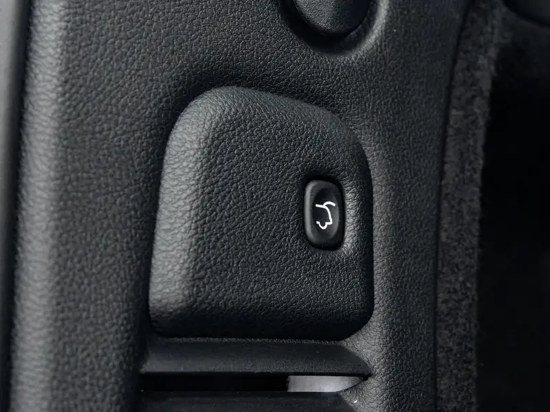 2026 Dodge Durango GT Plus, červená, dovoz Kanada — foto 9 z 12