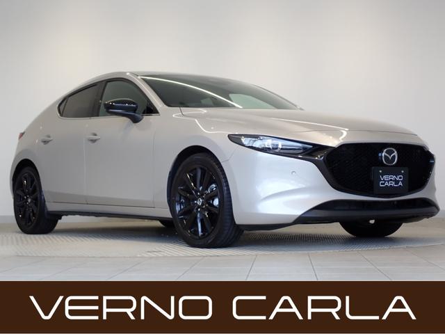 Mazda3 Fastback, černá, dovoz Japonsko — foto 1