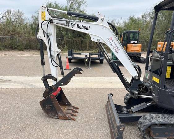 Bobcat E26, dovoz USA — foto 4 z 5
