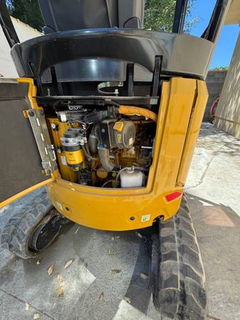 Caterpillar MINI, dovoz USA — foto 2 z 8