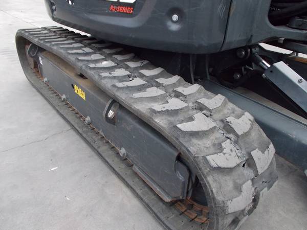 Bobcat E35I, dovoz USA — foto 6 z 12