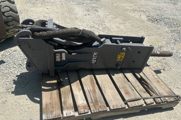 Case BOBCAT, dovoz USA — foto 1