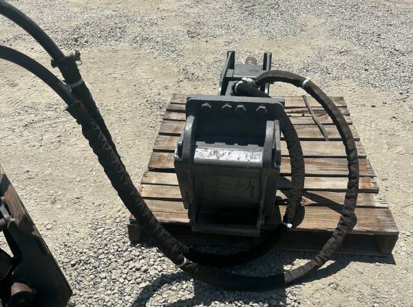 Case BOBCAT, dovoz USA — foto 3 z 6