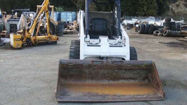 Bobcat 853, dovoz USA — foto 2 z 5