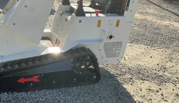 Case SKID, dovoz USA — foto 6 z 9