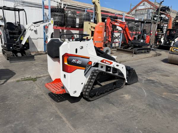 Bobcat MT85, dovoz USA — foto 2 z 12