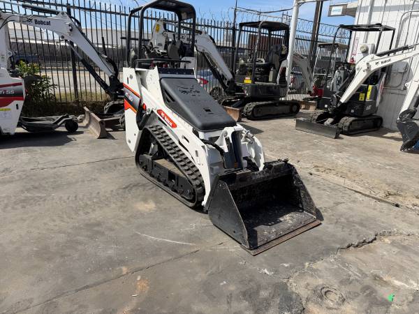 Bobcat MT85, dovoz USA — foto 4 z 12