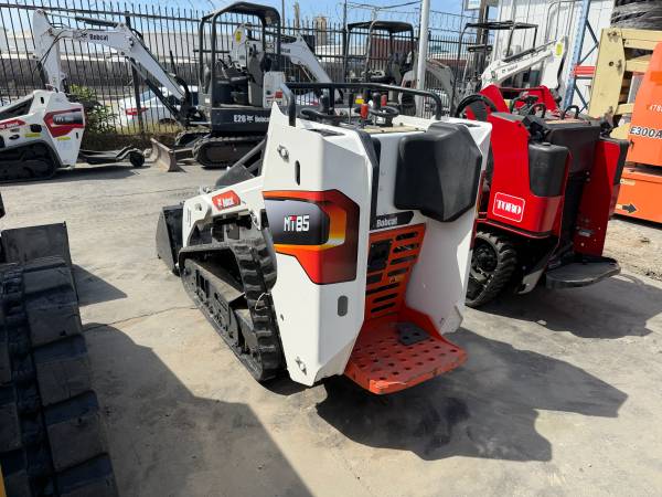 Bobcat MT85, dovoz USA — foto 8 z 12