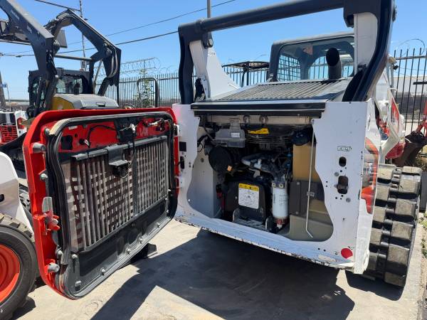 Bobcat T76, dovoz USA — foto 5 z 9