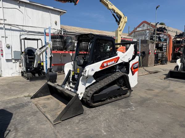 Bobcat T64, dovoz USA — foto 3 z 11