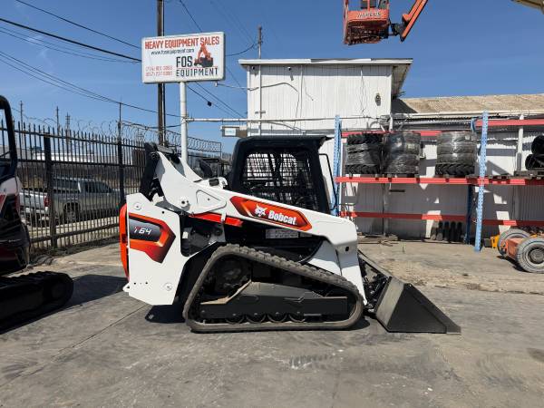Bobcat T64, dovoz USA — foto 5 z 11