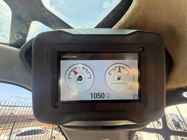 Bobcat T64, dovoz USA — foto 9 z 11