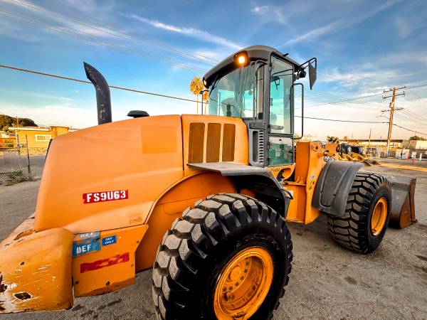 Caterpillar CASE, dovoz USA — foto 10 z 12