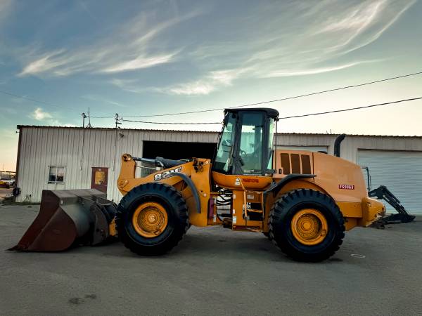 Caterpillar CASE, dovoz USA — foto 6 z 12
