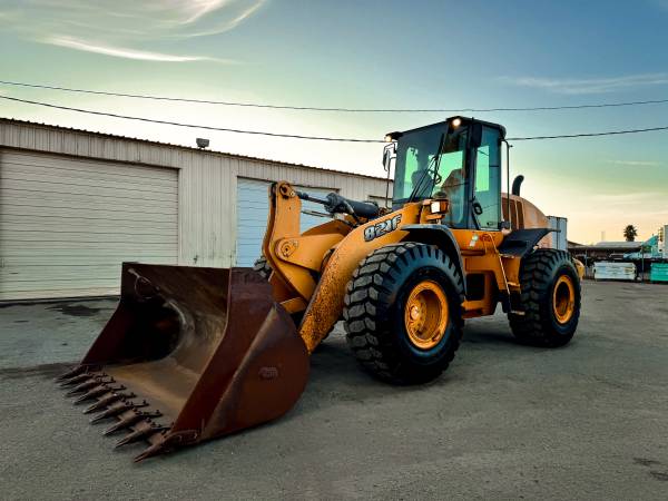 Caterpillar CASE, dovoz USA — foto 7 z 12