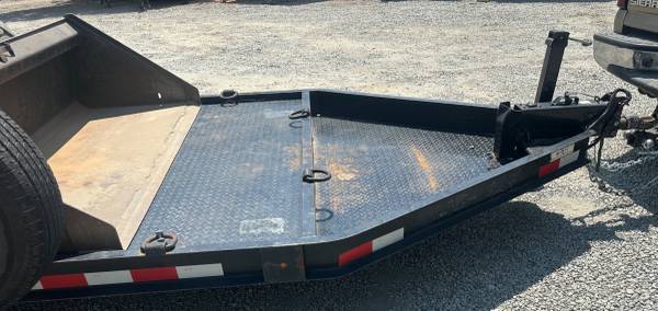 Case EQUIPMENT, dovoz USA — foto 8 z 11