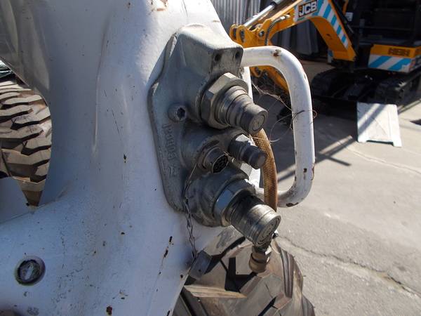 Bobcat S76, dovoz USA — foto 8 z 12